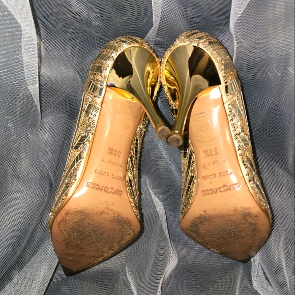 Sergio Rossi Gold Disco Heels - Picture 4 of 5